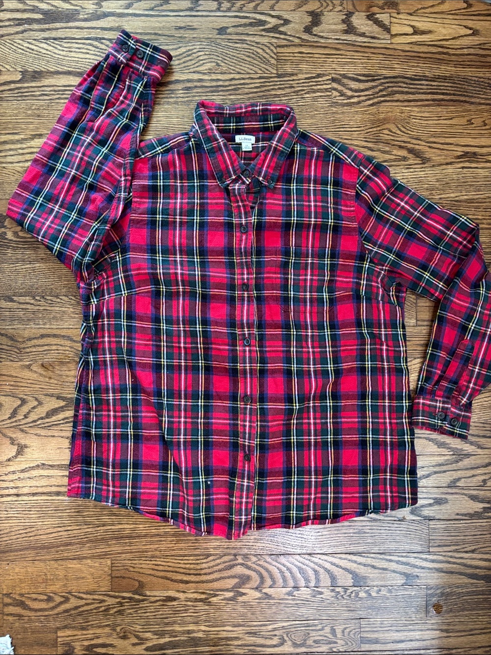 L.L. Bean Shirt Mens XL Red Green Plaid Button Down Flannel | 2000s vintage